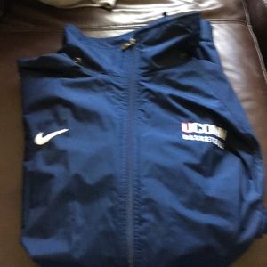 Men’s Nike UCONN jacket
